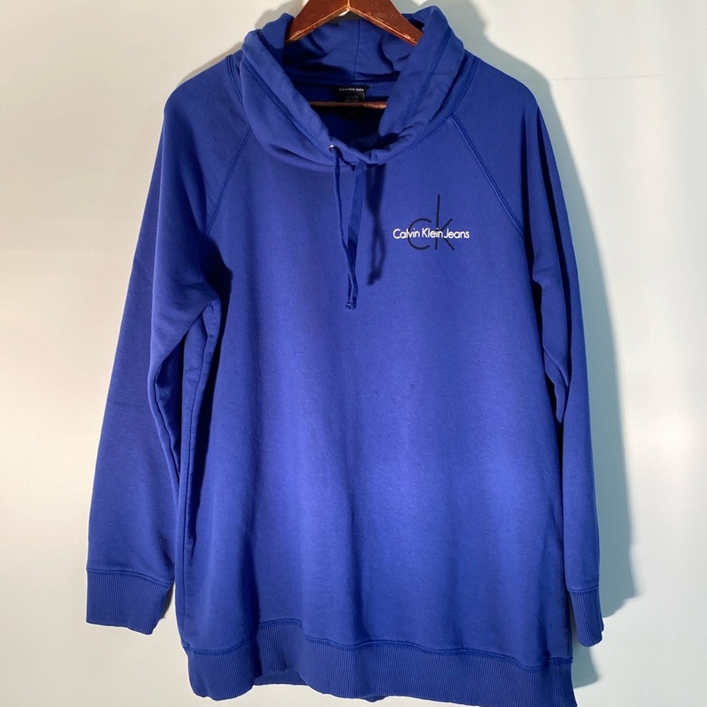 Calvin Klein - pull-over sweatshirt. Size XL
